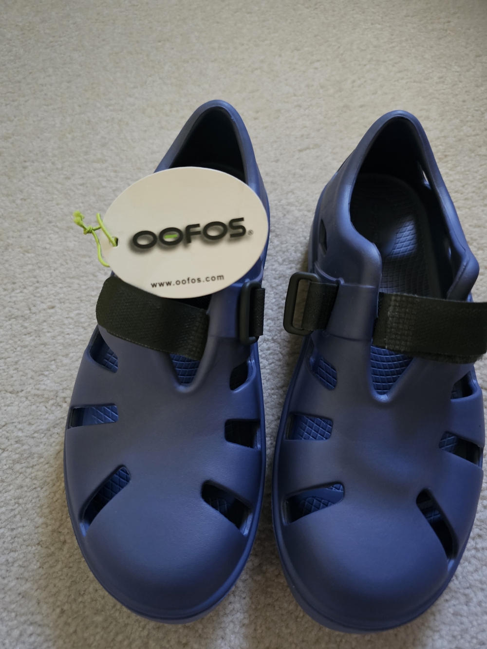 OOFOS Unisex Oocandoo Water Drop Adjustable Strap Recovery Sandals